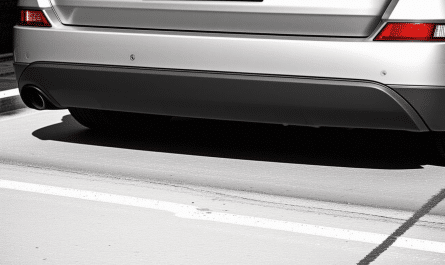 découvrez pourquoi ce cadre de plaque d'immatriculation pourrait vous valoir une amende et comment l'éviter pour rouler en toute légalité.