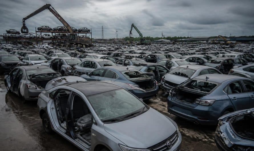 En à peine 2 ans, des milliers de voitures électriques chinoises terminent à la casse : les raisons derrière ce phénomène surprenant