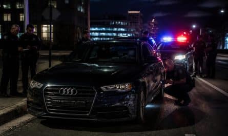 découvrez l'histoire incroyable d'une audi saisie après une longue traque, ayant accumulé 893 infractions et plus de 262 000 $ d’amendes. un récit choc sur les excès au volant.