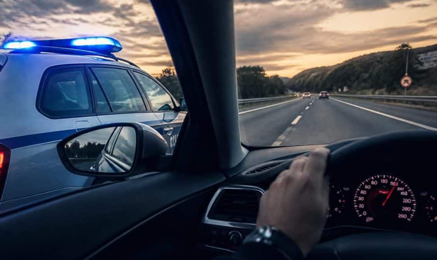 découvrez l'histoire d'un conducteur contrôlé à plus de 190 km/h, confronté à une amende inattendue pour un grand excès de vitesse. informations et conseils sur les conséquences légales.